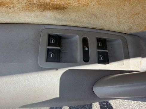Used 2013 Volkswagen Passat 2.5 SE FWD image 12