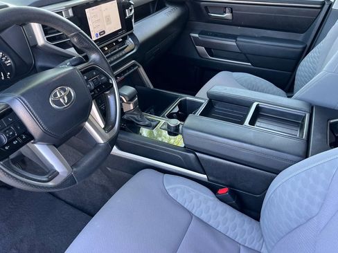 Used 2022 Toyota Tundra SR5 w/ Convenience Package RWD image 13