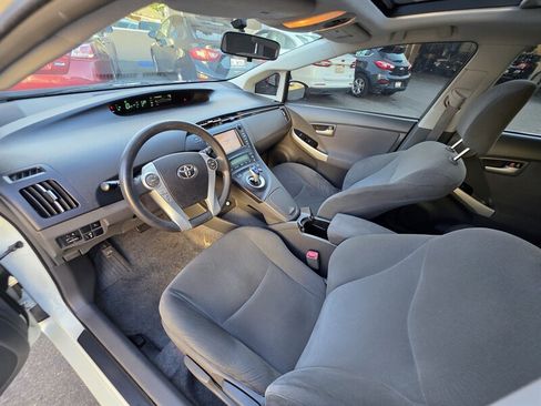 Used 2011 Toyota Prius Three w/ Solar Roof Pkg FWD image 14
