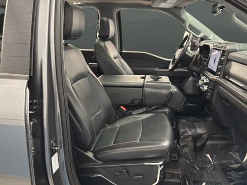 Used 2024 Ford F250 Lariat w/ Sport Appearance Package image 25
