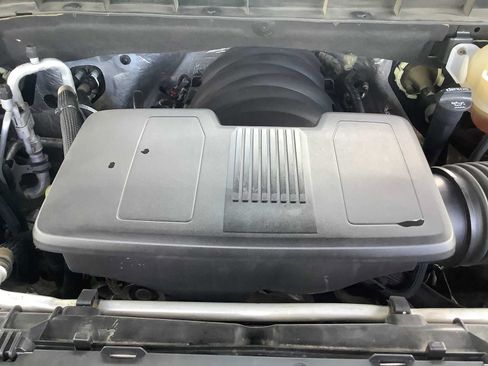 Used 2021 Chevrolet Silverado 1500 LT Trail Boss w/ Convenience Package II AWD/4WD image 8