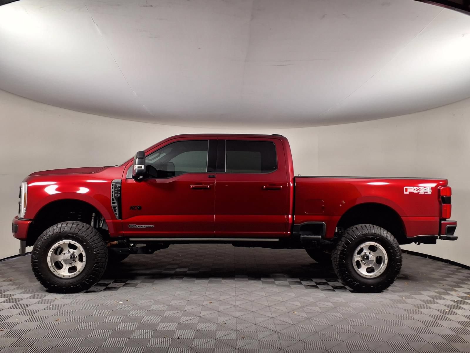 Used 2025 Ford F250 Platinum AWD/4WD image 4