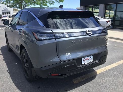 New 2025 Nissan Murano SV image 4
