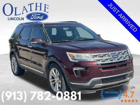 Used 2018 Ford Explorer Limited w/ Equipment Group 301A FWD image 2