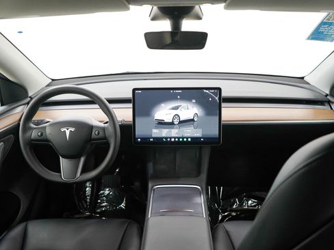 Used 2023 Tesla Model Y Long Range AWD/4WD image 13