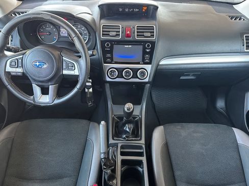 Used 2017 Subaru Crosstrek 2.0i Premium w/ Popular Package #2 AWD/4WD image 3