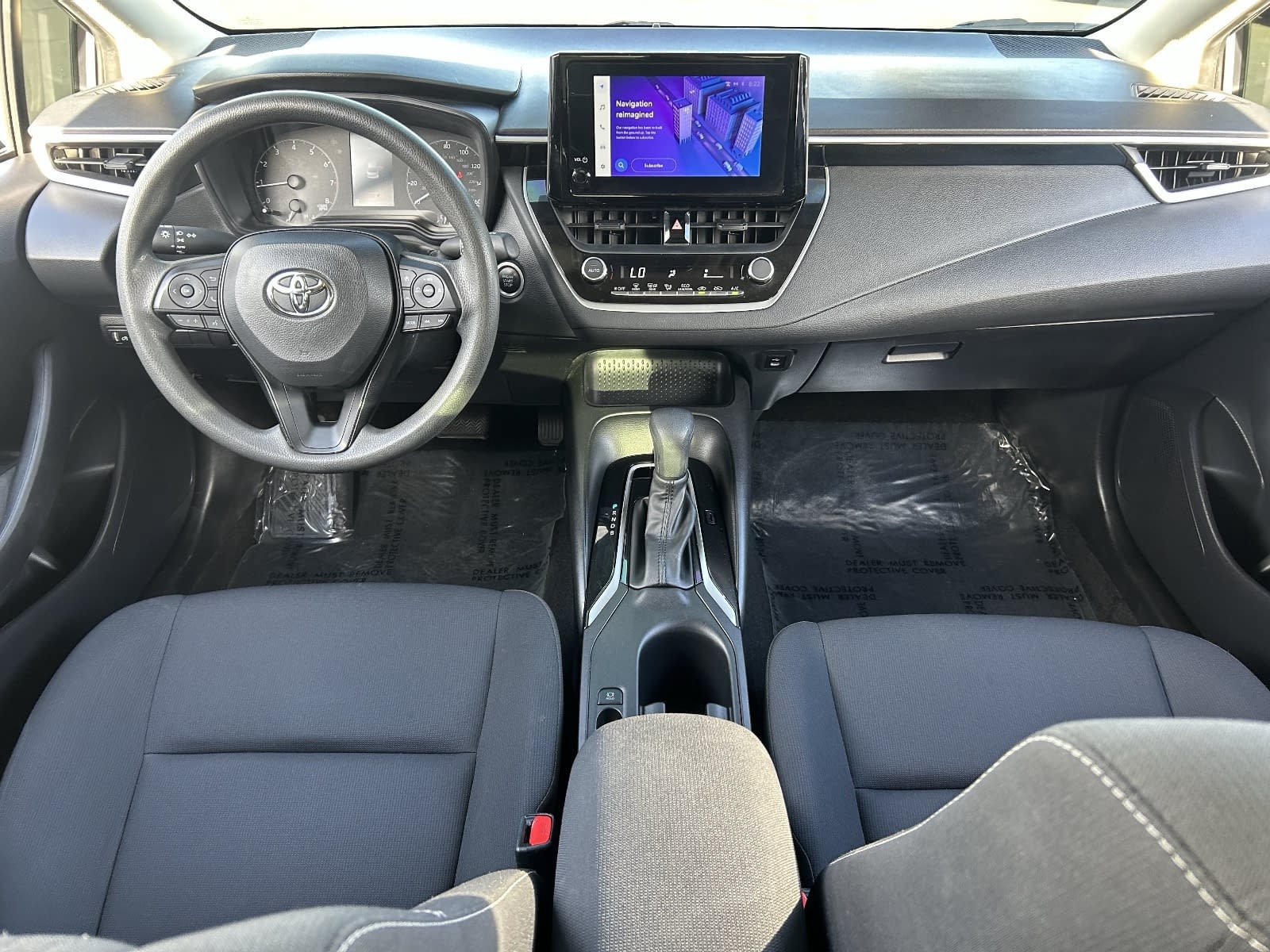 Used 2024 Toyota Corolla LE w/ LE Convenience Package FWD image 19