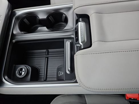 New 2026 Ford Expedition Active RWD image 28