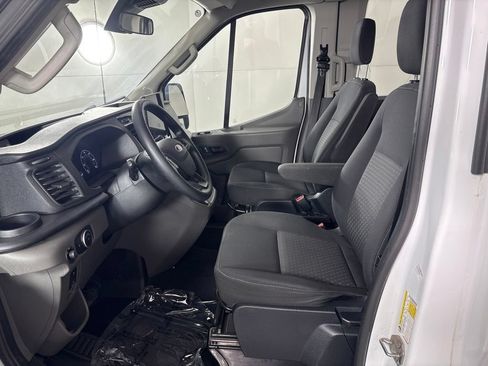 Used 2023 Ford Transit 350 XLT RWD image 26