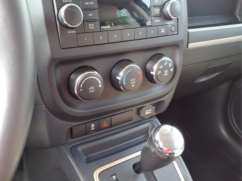Used 2016 Jeep Patriot 75th Anniversary w/ Power Value Group FWD image 8