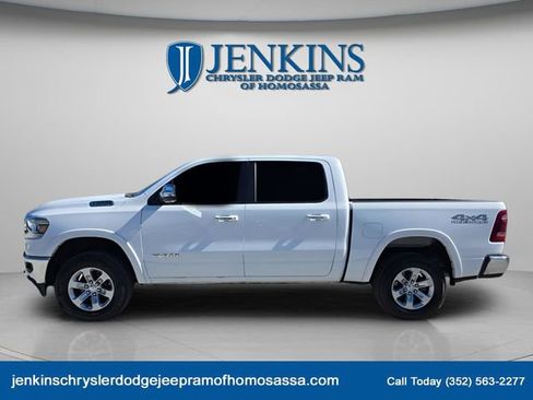 Used 2021 RAM 1500 Laramie w/ Off Road Group AWD/4WD image 4