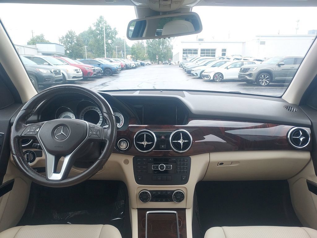 Used 2014 Mercedes-Benz GLK 250 BlueTEC 4MATIC image 9