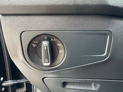 Used 2023 Volkswagen Tiguan SEL R-Line AWD/4WD image 33
