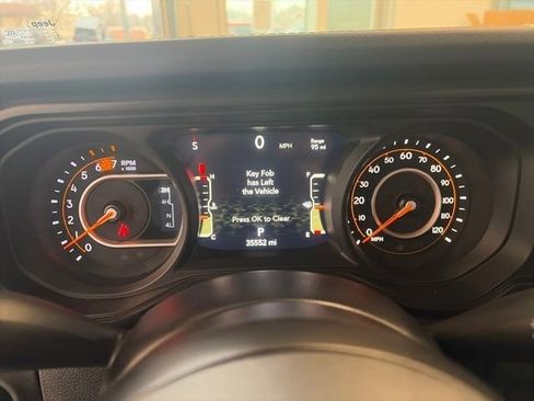 Used 2024 Jeep Wrangler Unlimited Rubicon AWD/4WD image 51