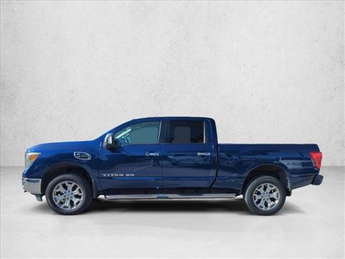 Used 2016 Nissan Titan SL image 8