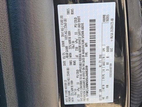 Used 2025 Ford Escape ST-Line image 23