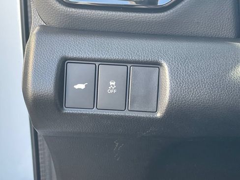 Used 2024 Honda Pilot Touring image 22