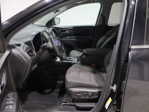 Used 2019 Chevrolet Equinox LT w/ Driver Convenience Package AWD/4WD image 10