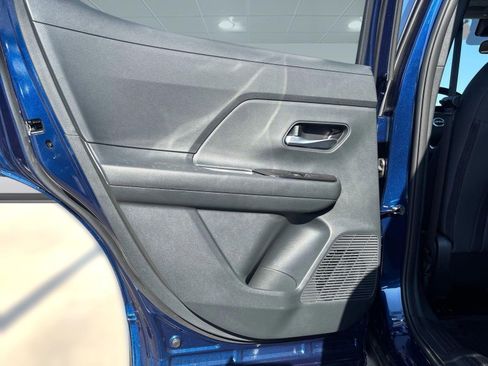 New 2026 Nissan Kicks SV image 24