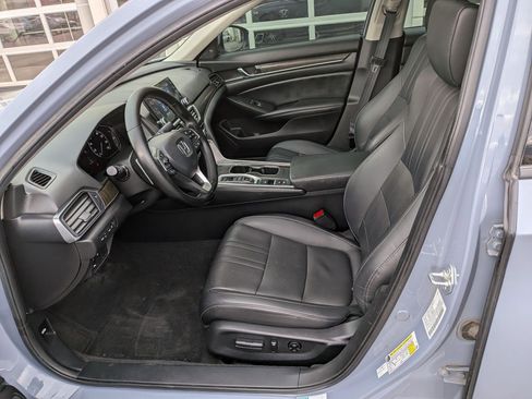 Used 2021 Honda Accord Touring image 27