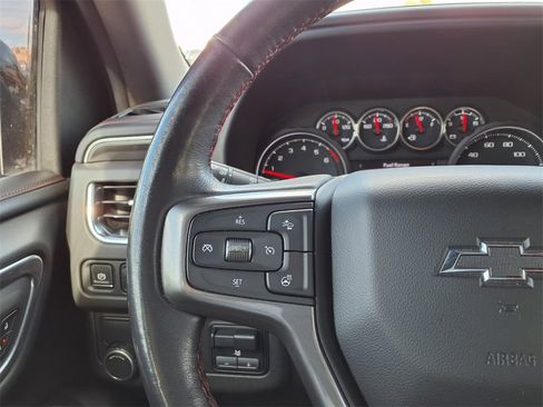 Used 2021 Chevrolet Suburban RST w/ Luxury Package image 35