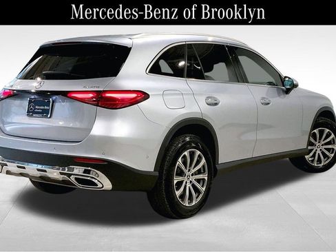 Used 2026 Mercedes-Benz GLC 300 4MATIC image 12