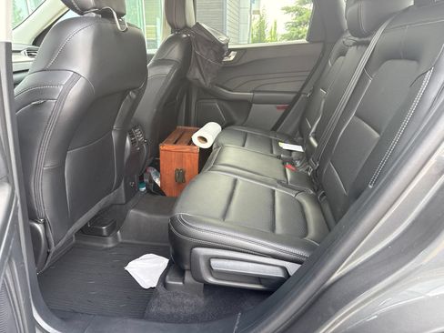 Used 2022 Ford Escape Titanium w/ Class II Trailer Tow Package AWD/4WD image 19