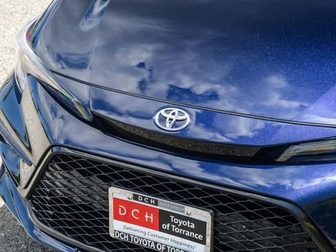 Used 2026 Toyota Corolla SE FWD image 5