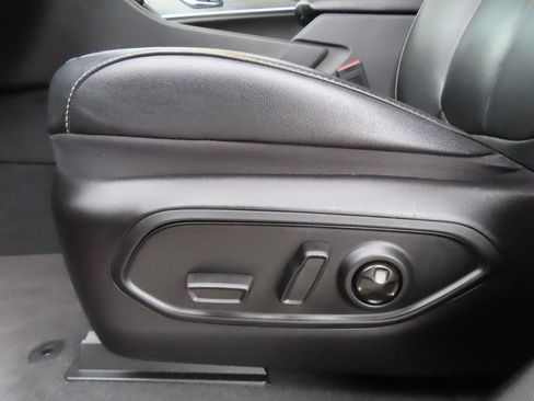 Used 2022 Jeep Grand Cherokee Limited 4xe AWD/4WD image 9