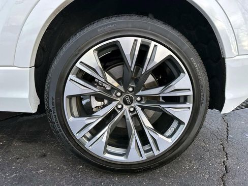 Used 2025 Audi Q8 Premium w/ Black Optic Package AWD/4WD image 10