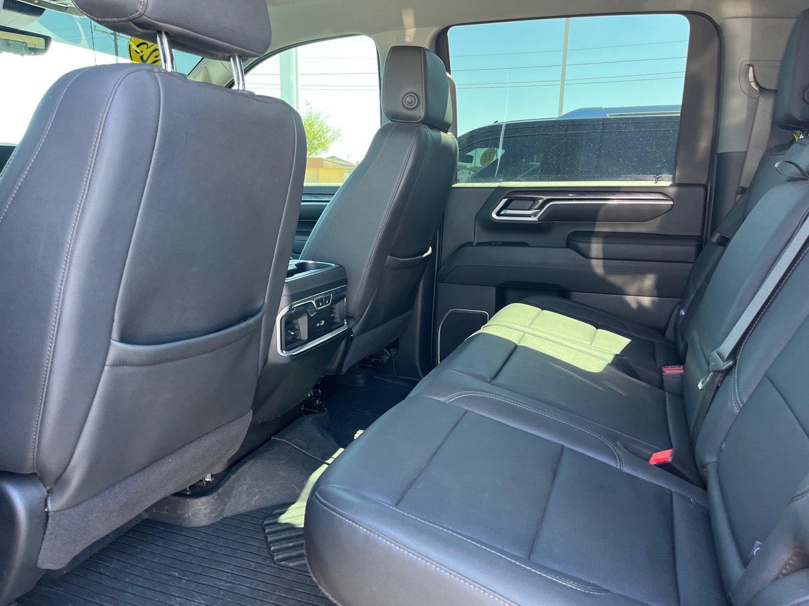 Used 2025 Chevrolet Silverado 2500 LTZ w/ LTZ Plus Package AWD/4WD image 9