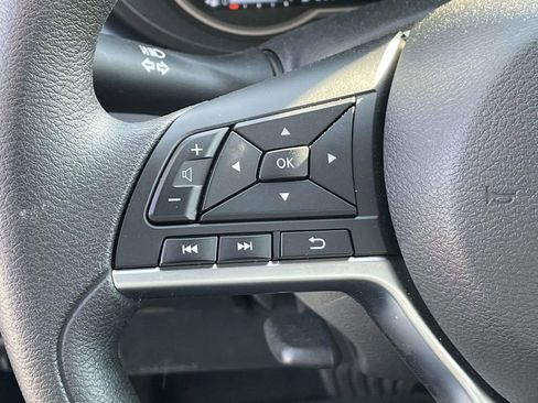 Used 2025 Nissan Versa SV w/ Trunk Package image 19