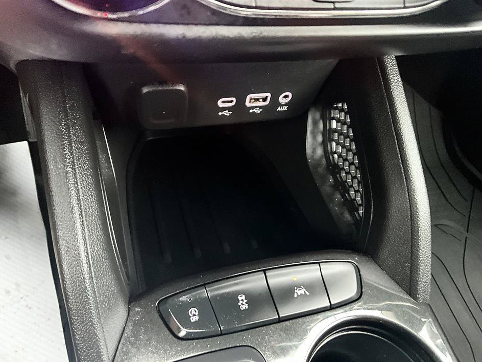 Used 2023 Chevrolet TrailBlazer LT FWD image 23