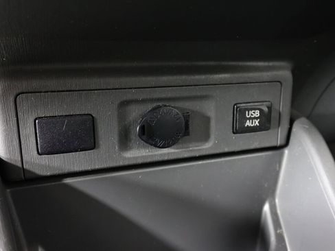 Used 2014 Toyota Prius V Two image 32