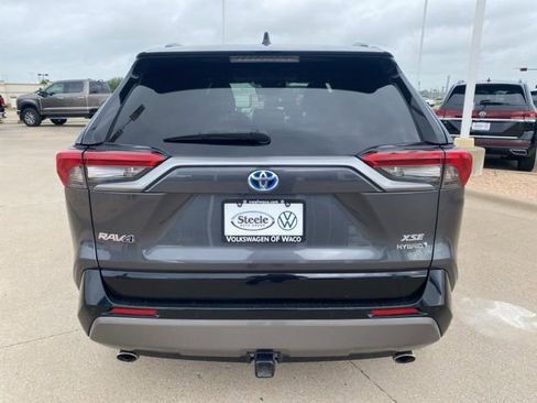 Used 2021 Toyota RAV4 XSE AWD/4WD image 5