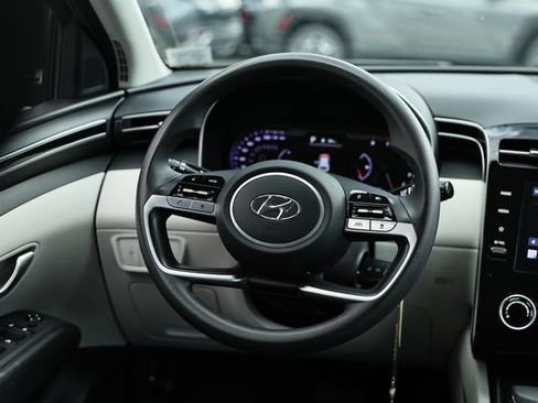 Used 2023 Hyundai Tucson SE AWD/4WD image 25