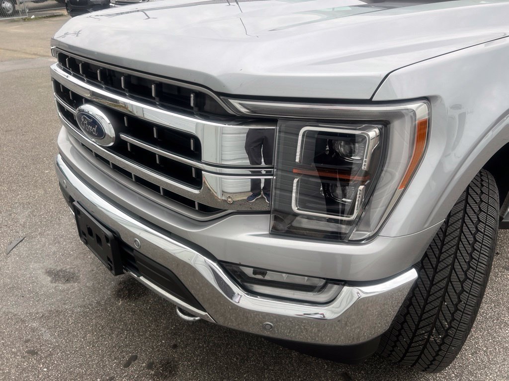 Used 2022 Ford F150 Lariat w/ Equipment Group 502A High AWD/4WD image 11