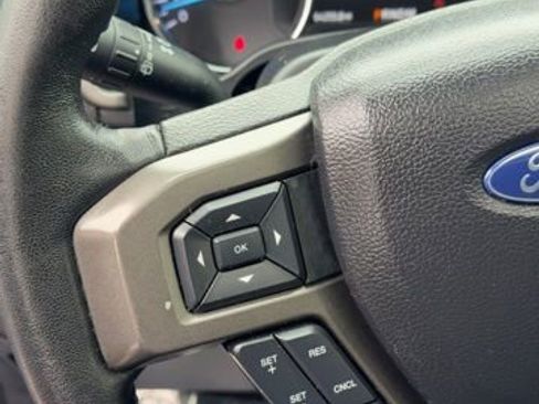 Certified 2020 Ford Expedition XLT w/ Equipment Group 202A image 11