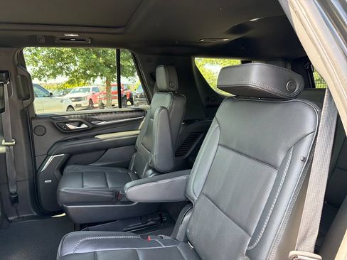 Used 2022 GMC Yukon Denali AWD/4WD image 35