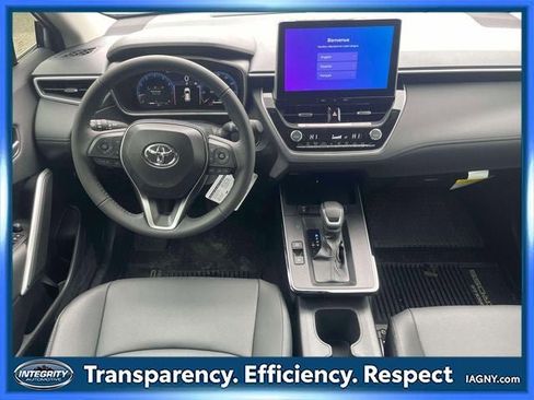 Certified 2026 Toyota Corolla Cross XLE image 13