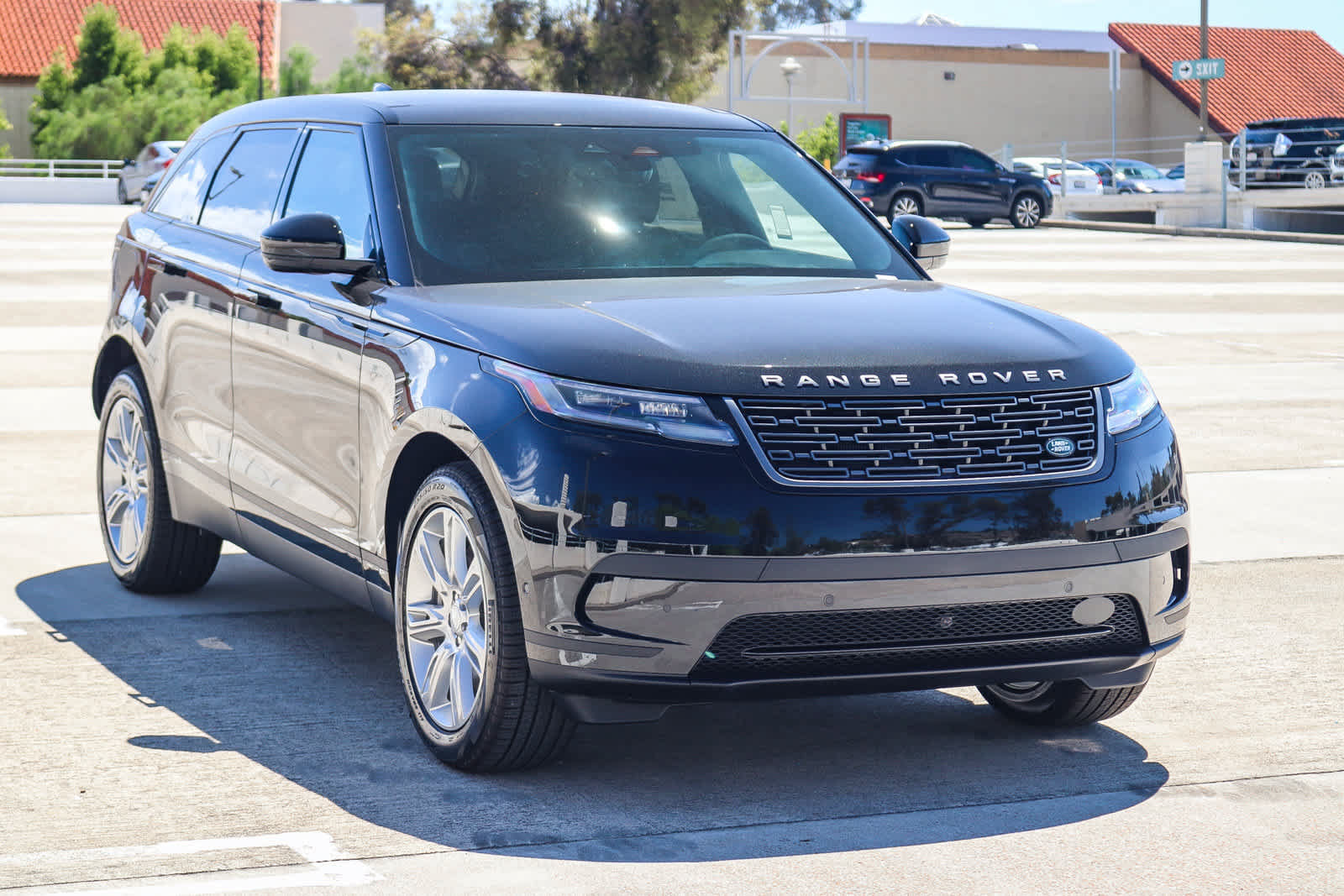 New 2026 Land Rover Range Rover Velar S AWD/4WD image 3