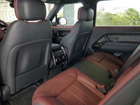 Used 2023 Land Rover Range Rover Sport SE Dynamic AWD/4WD image 10
