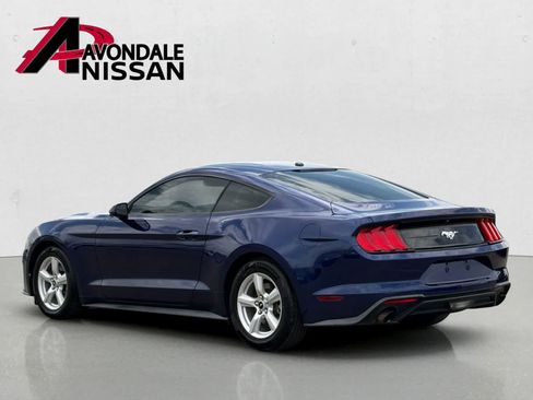 Used 2019 Ford Mustang Coupe RWD image 3