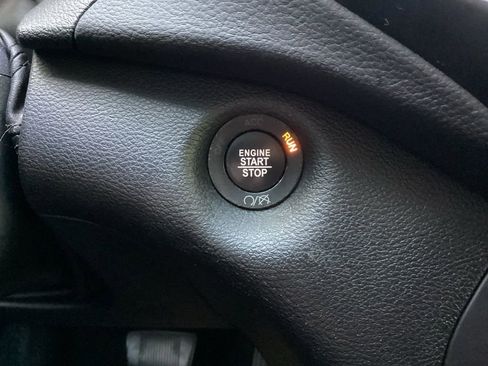 Used 2019 Jeep Cherokee Latitude Plus image 56