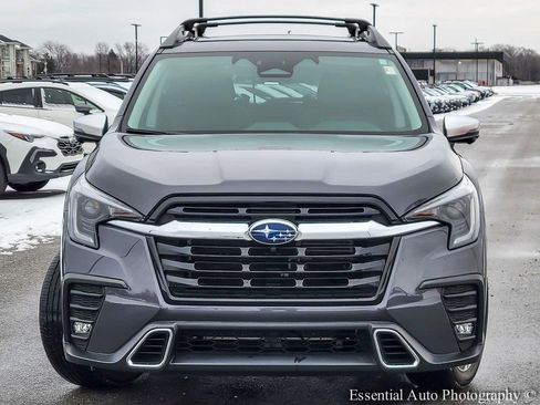 Used 2023 Subaru Ascent Touring image 4