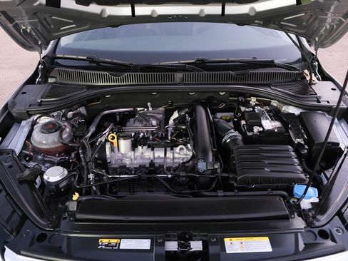 Used 2021 Volkswagen Jetta SE w/ SE Cold Weather Package image 35