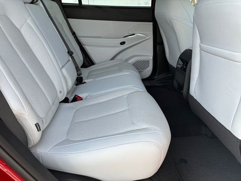 New 2026 Jeep Cherokee Laredo image 5