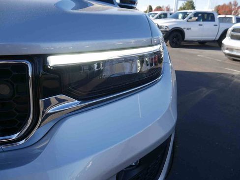 New 2025 Jeep Grand Cherokee Overland w/ Adv Protech Group III image 23