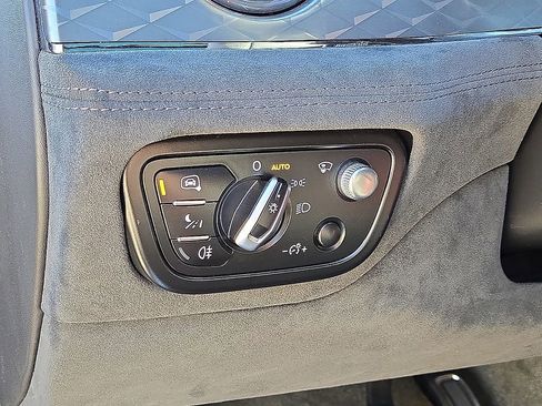 Used 2021 Bentley Bentayga Speed image 25