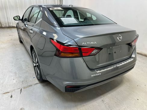 Certified 2021 Nissan Altima 2.5 SV image 2